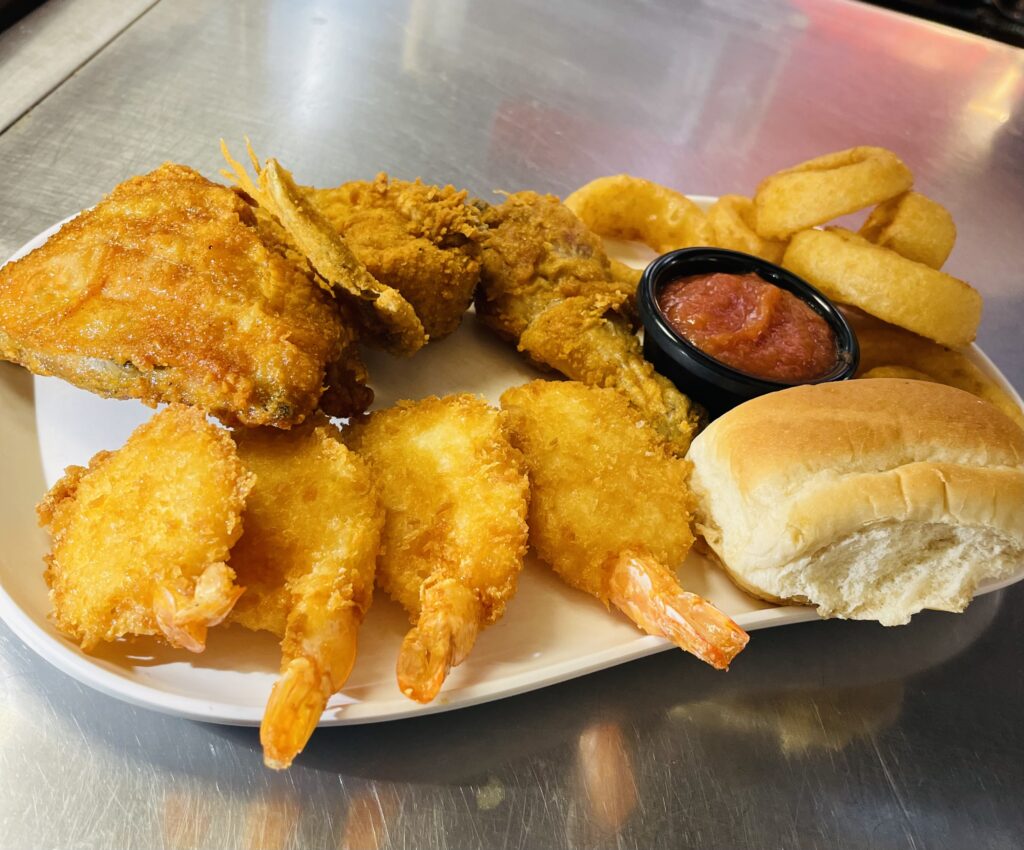 Fried chicken and shrimp platter